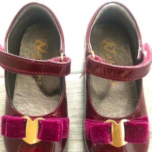 Naturino toddler girl patent mary jane size 6.5
